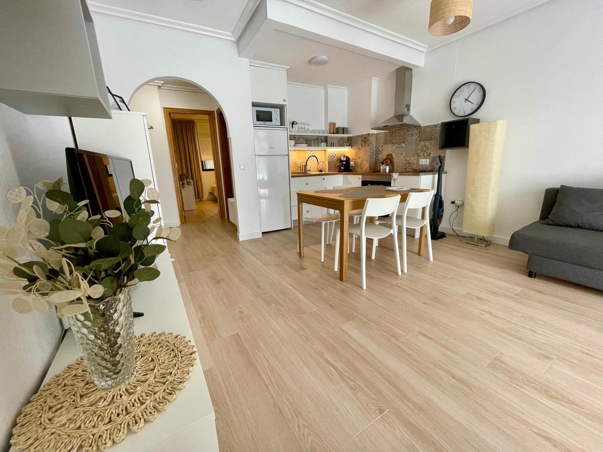 Casa Lagom With A Garage Appartement Torrevieja